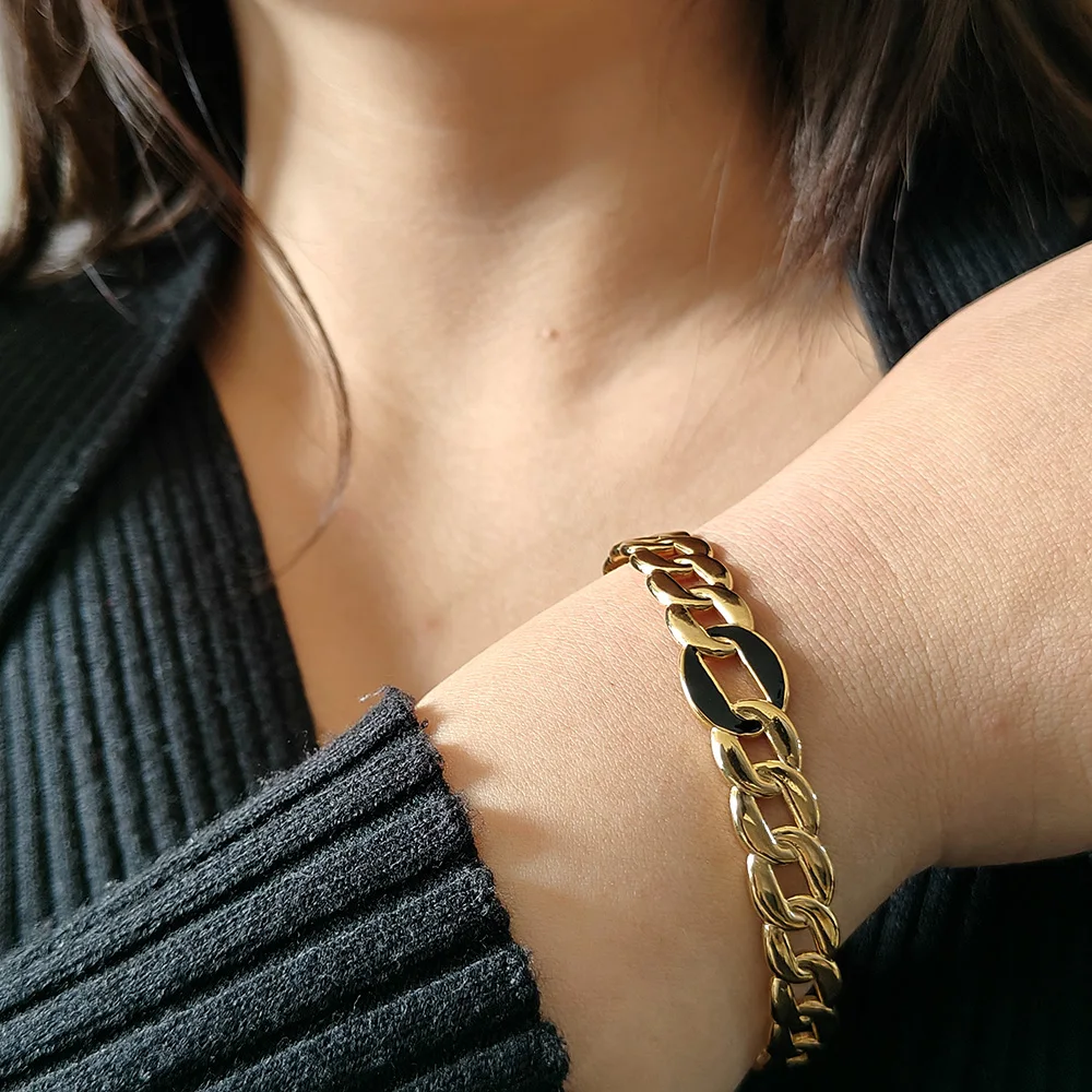 

Retro hollow chain stainless steel bracelets High quality waterproof jewelry, wedding party accessories Gifts for friends