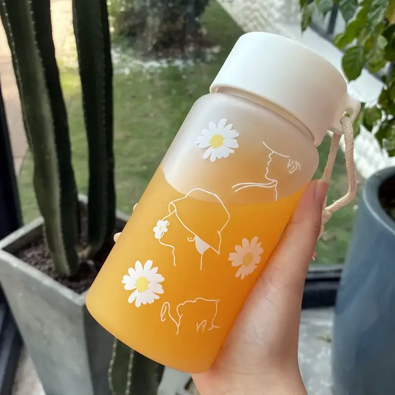 Taza de plástico de alto valor para niñas y niños, vaso de agua de 500ml, versión coreana, taza de té creativa portátil con tapa