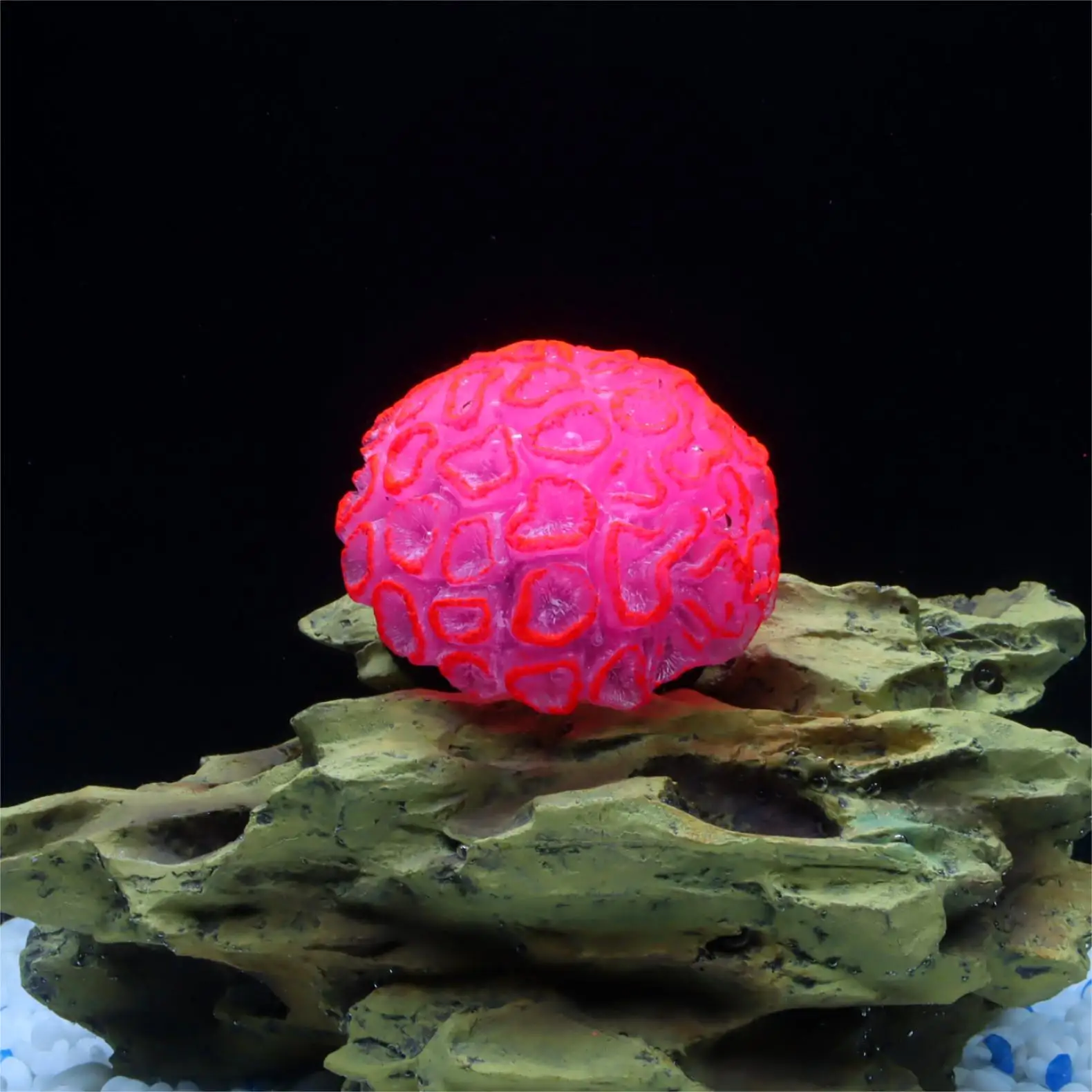 1 Piece Realistic Fake Fluorescent Brain Coral Decoration - Vibrant Glowing Artificial Coral Decoration for Aquarium Fish Tank -