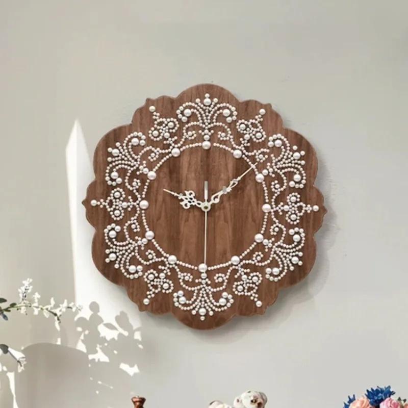 Vintage Pearl Wall Clock Living Room Decoration Aesthetic Elegant Wall Clocks Luxury Desktop Silent Clock Interior Ornaments
