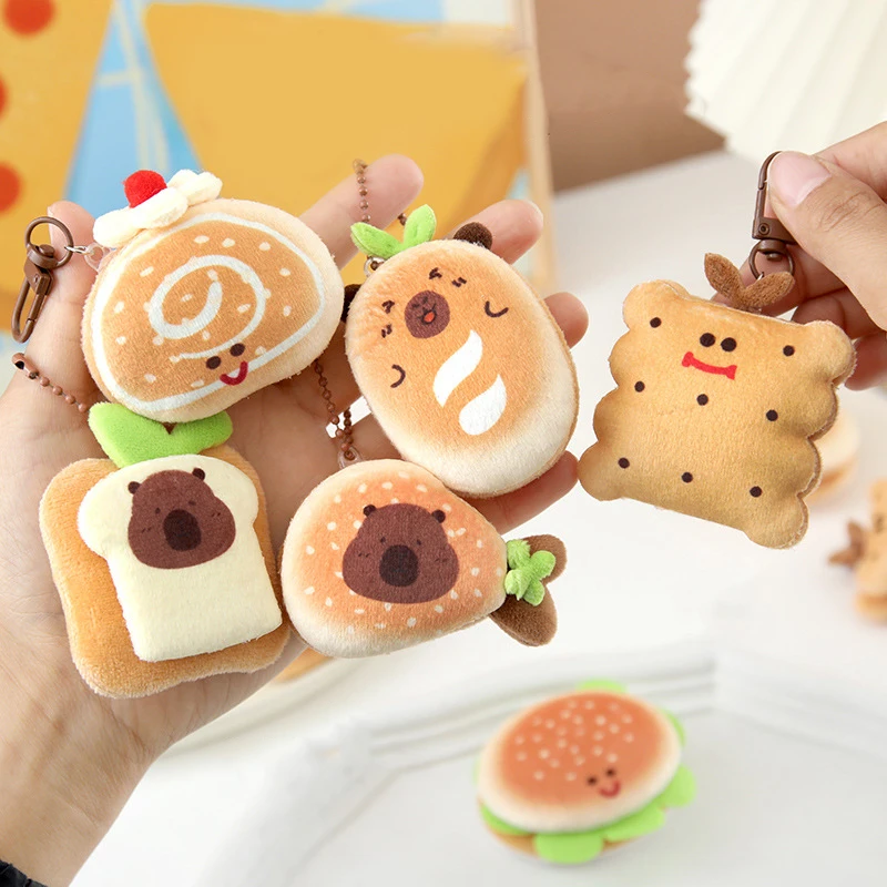 Criativo macio recheado hambúrguer animal capivara boneca de pelúcia chaveiro brinquedo saco dos desenhos animados carro pingente brinde chaveiro
