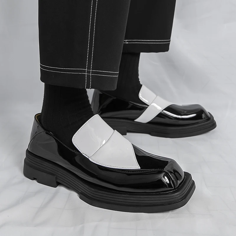 

Retro Style Men's Slip-On Loafers Fashionable Thick Bottomed Leather Surface Outdoor Wearable Comfortable Rubber Soled Shoes