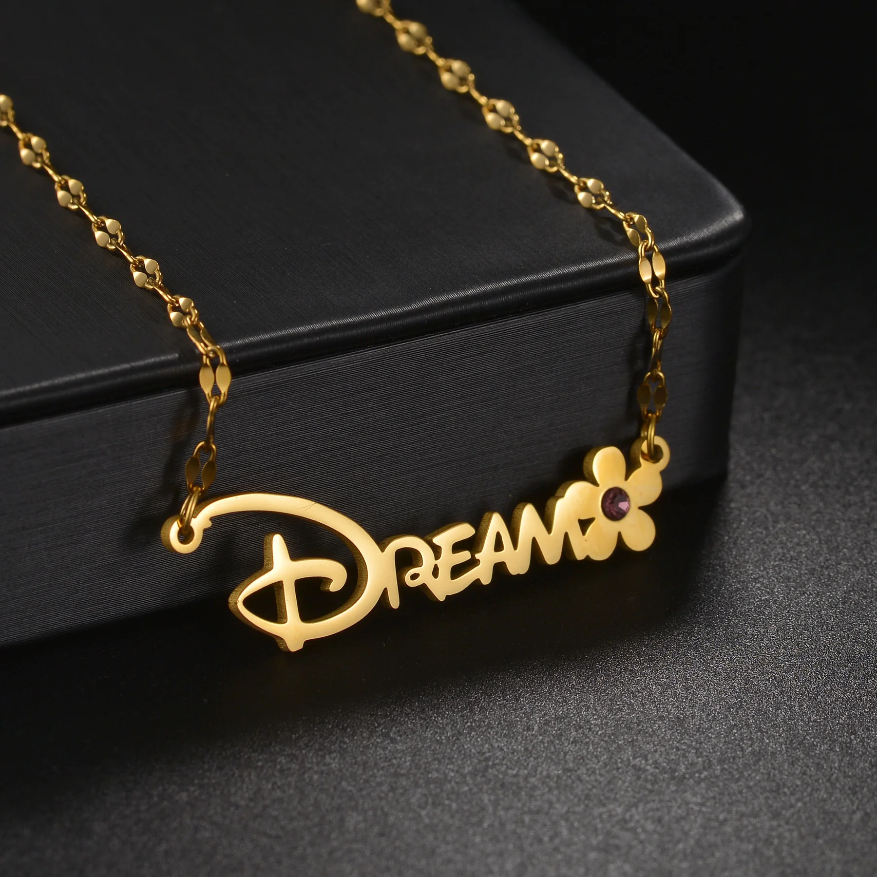 

Custom Name Necklace Lip Chain for Men Women Stianless Steel Personalized Zircon Name Pendant Sequin Chain Chrismas Jewelry Gift