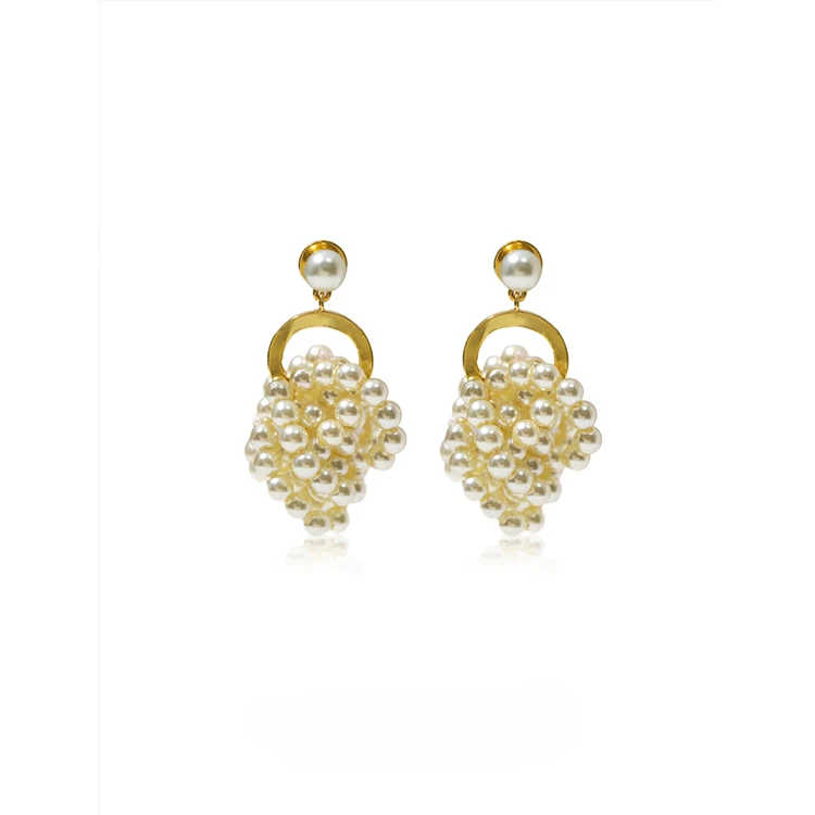 

Women's light luxury niche design sense high-end ear buckle fringed court style pearl temperament earrings