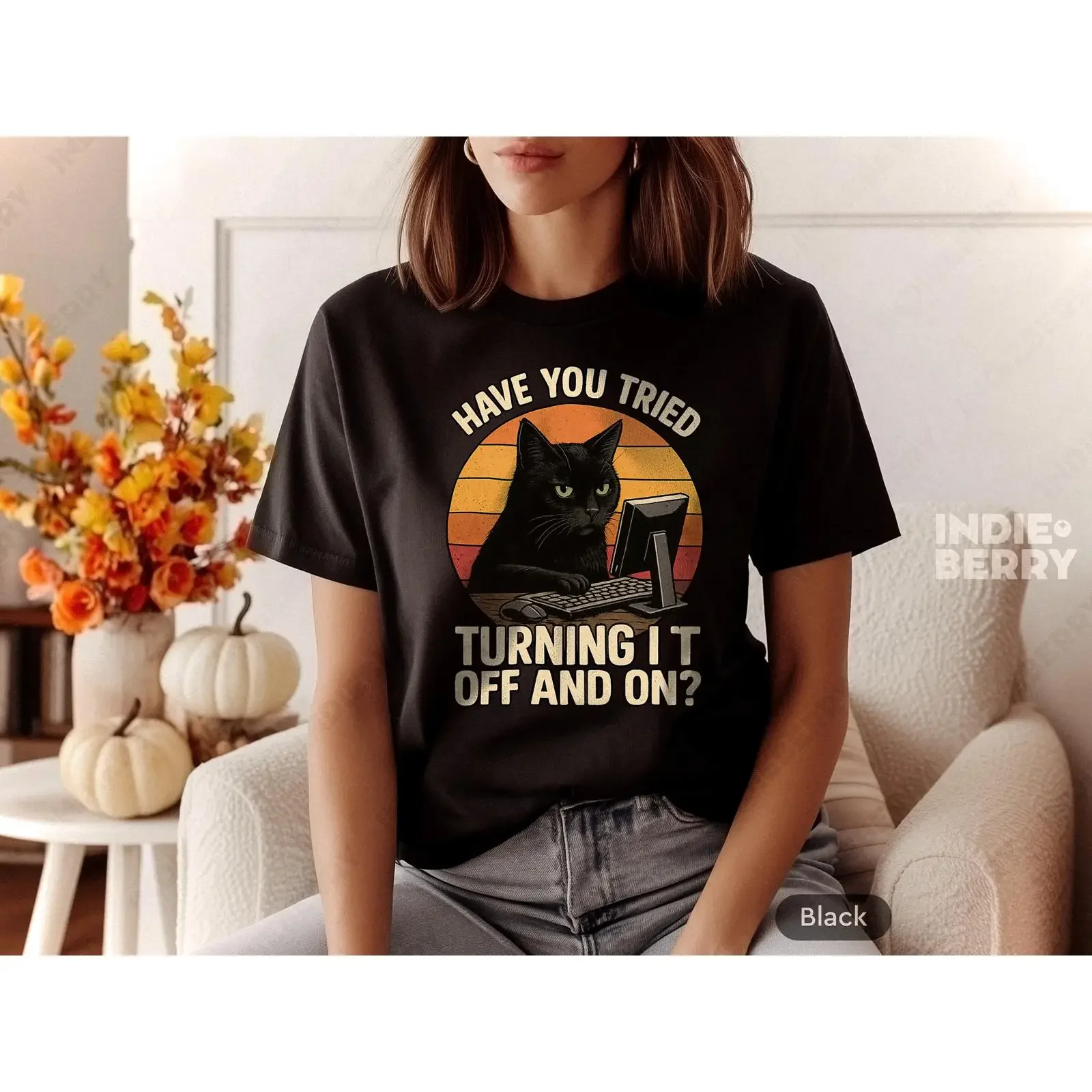 Black Cat Tech Support Funny Retro IT T Shirt for Computer Nerds and Programmers Geek Coworker or Brother vintage Washed