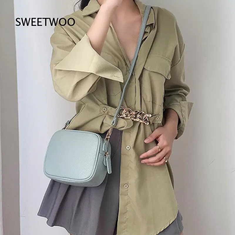 Pebbled Leather Small Camera Bag For Women Thick Chain Decor Zipper Crossbody Shoulder Purse