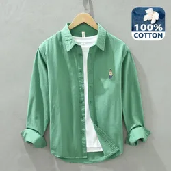 Camisa de manga larga con bordado de oso para hombre, Top informal de Color sólido, arte de moda versátil, ropa masculina, primavera y otoño, nuevo