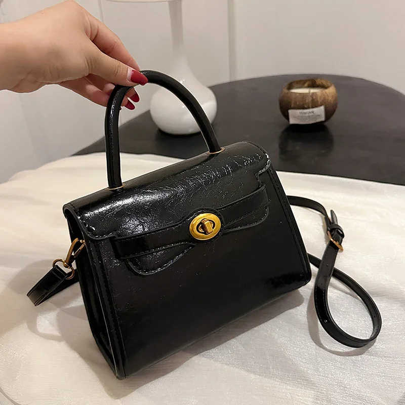 Red Kelly Bag for Women 2025 New Autumn and Winter Light Luxury Niche Design High-end Sense Crossbody Daily Usable Wedding Bag