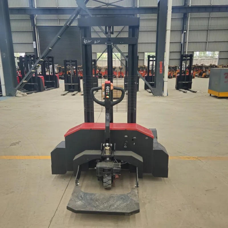 1500kg 2000kg Stacker Pallet Listrik Luar Ruangan Forklift Medan Kasar untuk Lokasi Konstruksi dan Jalan yang Berat