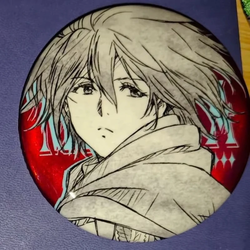 „Attack on Titan“-Fanartikel: Selbstgemachter Anstecker mit Levi, Eren, Mikasa und Hanji – Brosche und Accessoire