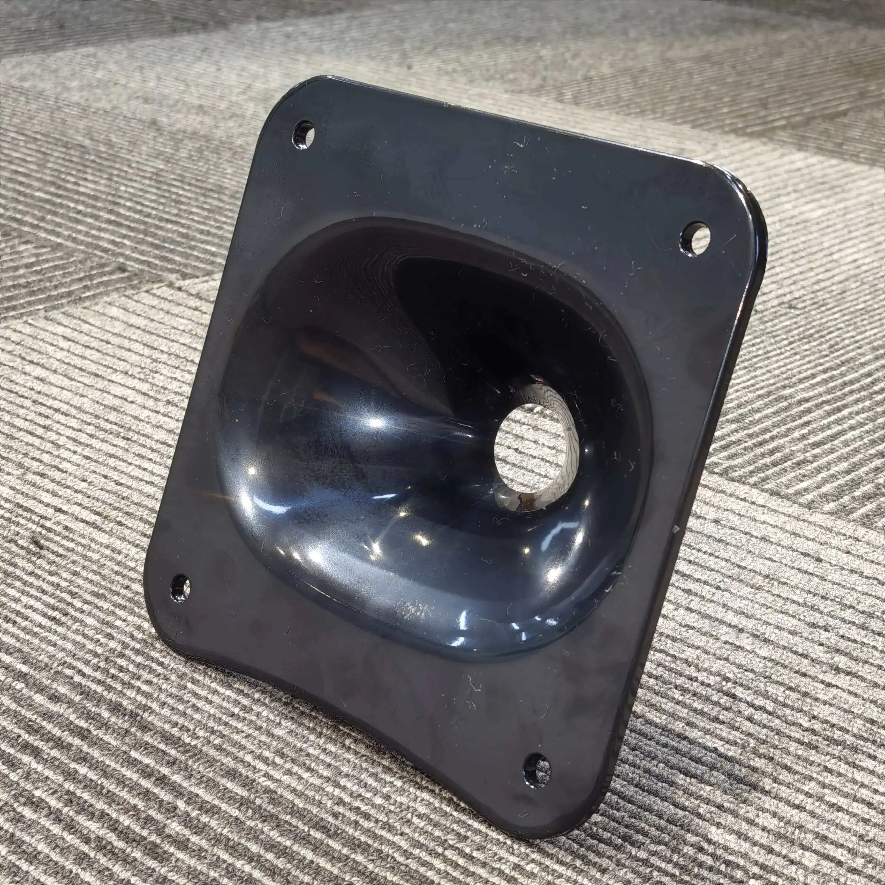 MW Audio 1" Halsöffnung 160x160x58mm & 178x178x54mm, anschraubbarer quadratischer Wellenleiter für professionelle Bühnenlautsprecher – Detail 3