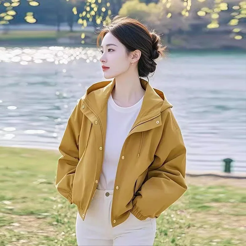 

Khaki Spring Autumn New Popular Hot Item Beautiful Casual Niche Loose Yellow Hooded Short Jacket For Women Outcoat With Lining