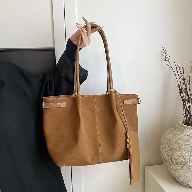 

Matte Tote Bag Large-Capacity Commuter Shopping Bag High-End Mother-Child Bag Fashionable and Versatile Shoulder Bag