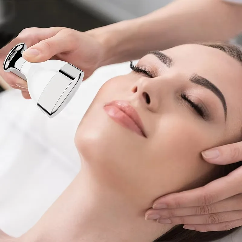 USB powered household device anti-aging facial cooling pore minimization plastic cold compress ice roller