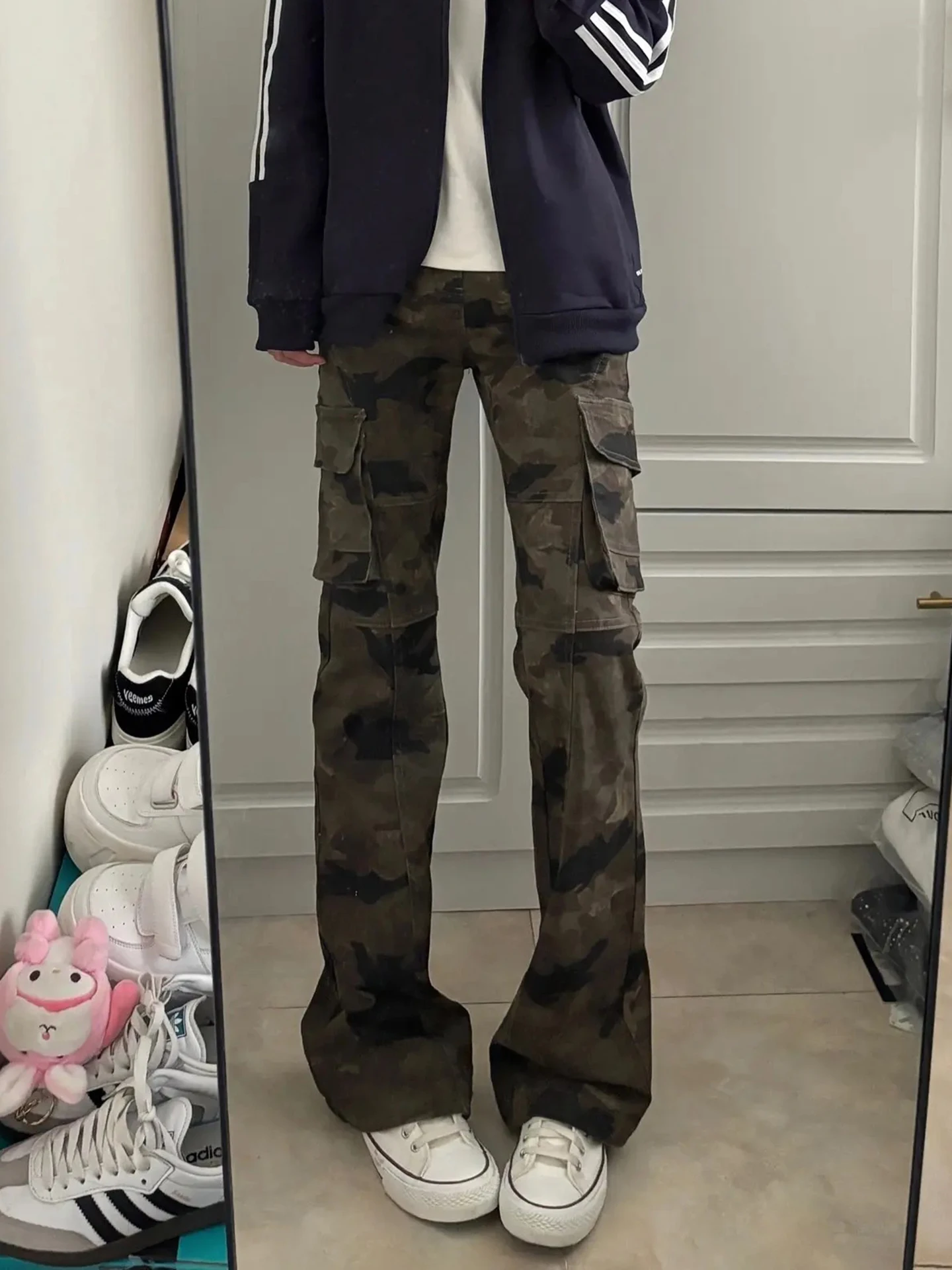 

American Style Camouflage Belted Workwear Pants Men's Autumn High Street Flared Straight Leg Jeans Low Waist Zipper Closure