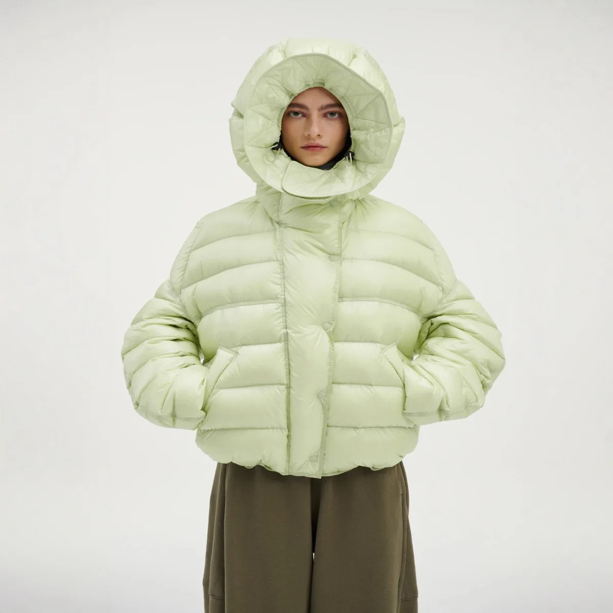 

2026 Thick Pea Puff Jacket White Duck Down Flower Bud Hooded Pork Rib Down Parka Women's Short Winter New Korean Coat