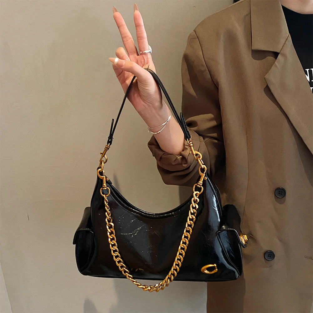 

Advanced Armpit Bag, Women's New Retro Chain Tote Bag, Niche, Simple, Versatile, Single Shoulder Crossbody Bag