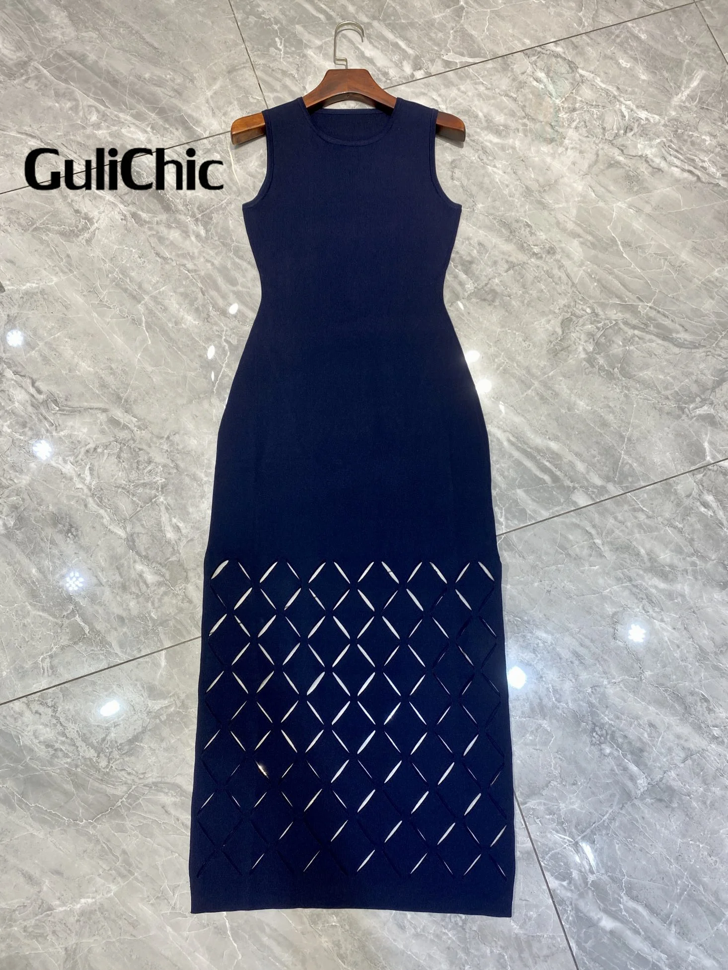 1.8 GuliChic Sexy Temperament Hollow abiti da donna tinta unita elegante 2024 Spring Design Office Ladies Fashion Womne Clothing