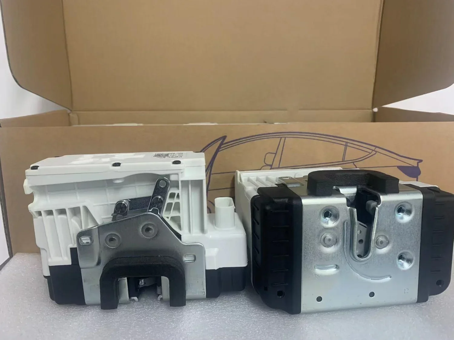 2024 latest product  Automatic Closing Wireless Smart Soft Closing Doors  for Tesla Model 3 Model YHOT SALES