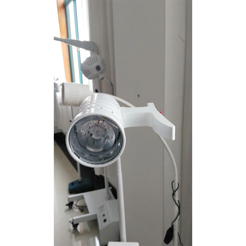 

High Quality Shadowless Rated Deginition Scialytic Operating Medical More Advanced Lamp Blinking