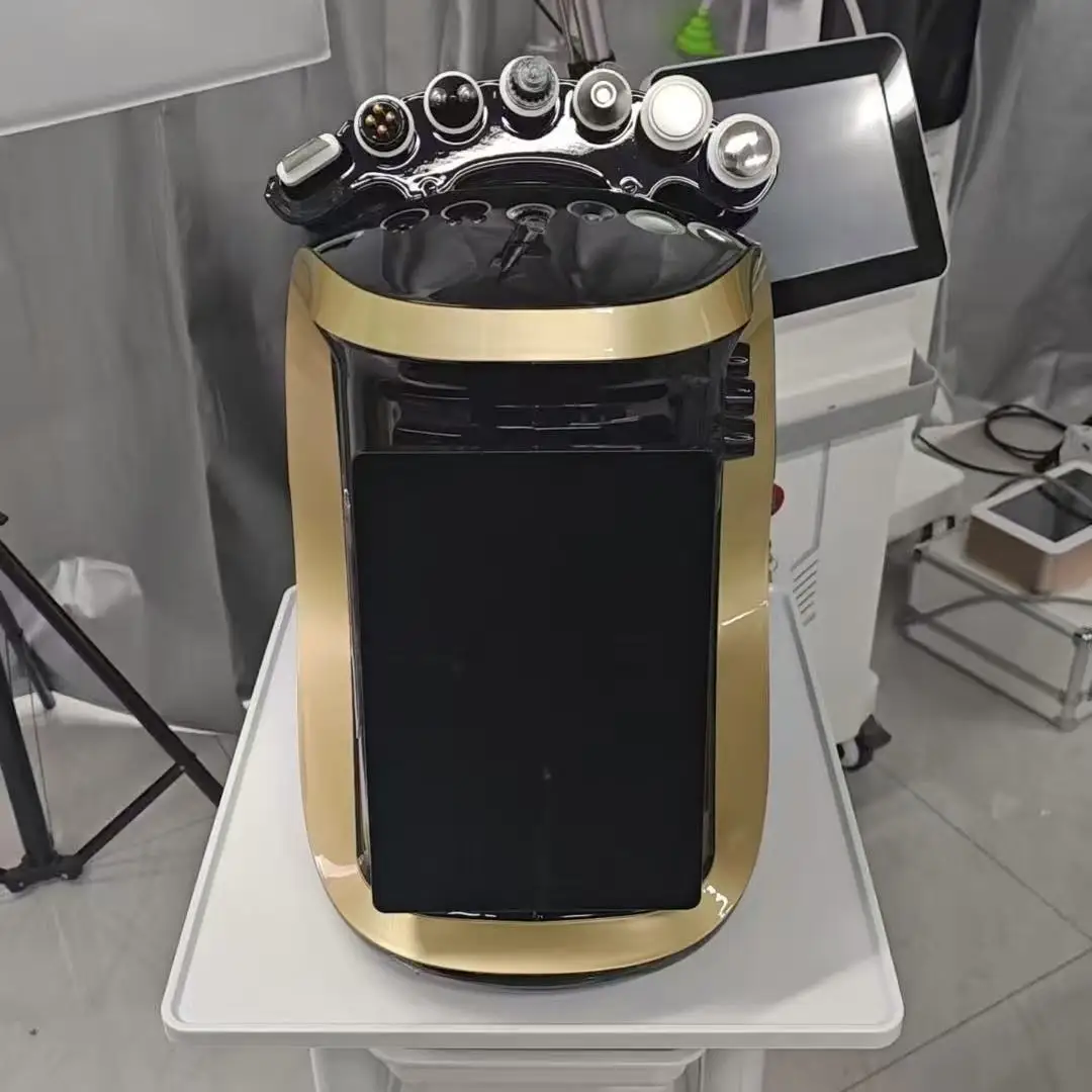 Интеллектуальная система управления кожей ледяного синего цвета. Гидроустройство для лица для улучшения морщин и ухода за кожей.