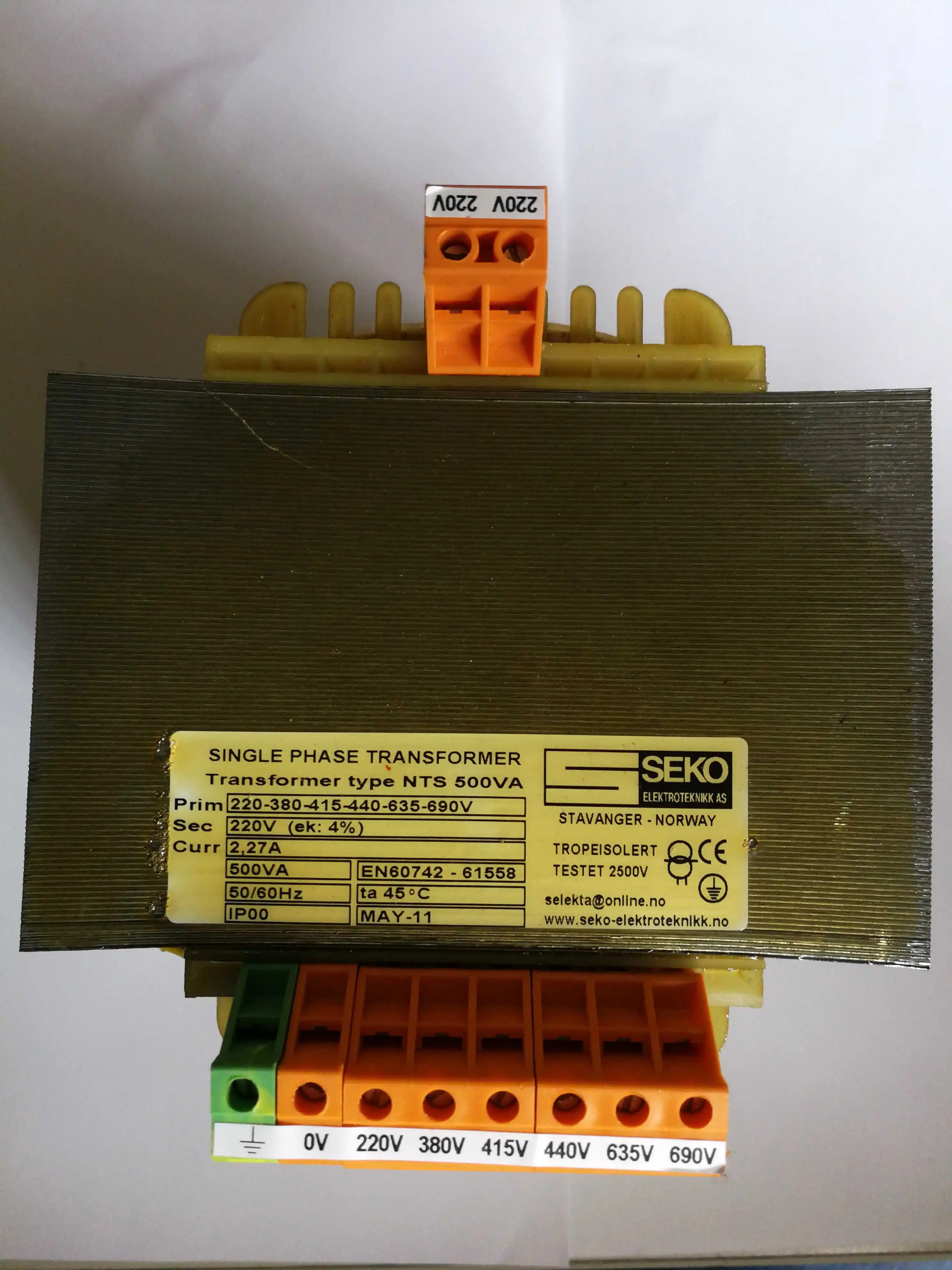 

Однофазный трансформатор SEKO 2025 НТС 500ВА/MAY-11/EN60742-61558 Точечный