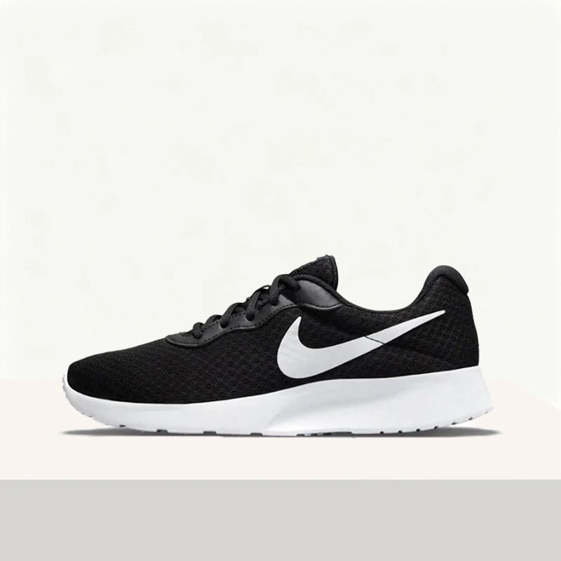 

Nike Tanjun Women's Low-Top Lifestyle Sneakers - Black/White Sporty, minimalist, breathable, lightweight DJ6257-004
