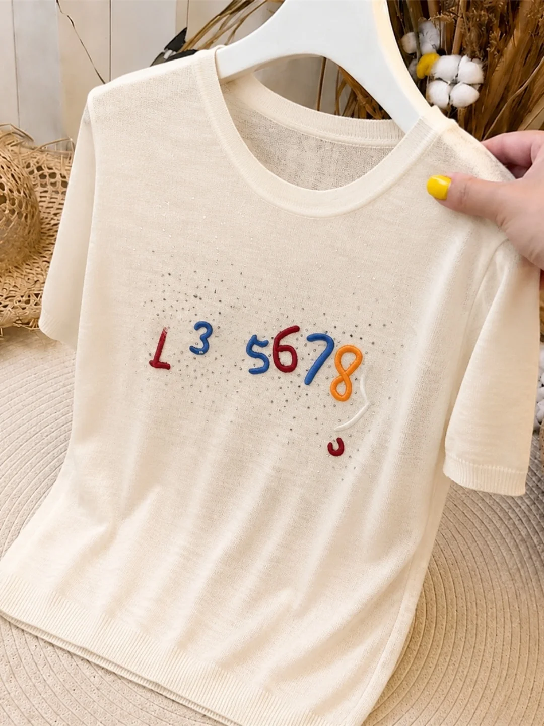 

Summer 2026 Loose Ice Silk Knitted Short Sleeve round Neck Fashionable Design Commute Top Women's Korean Style Straight Cut S...