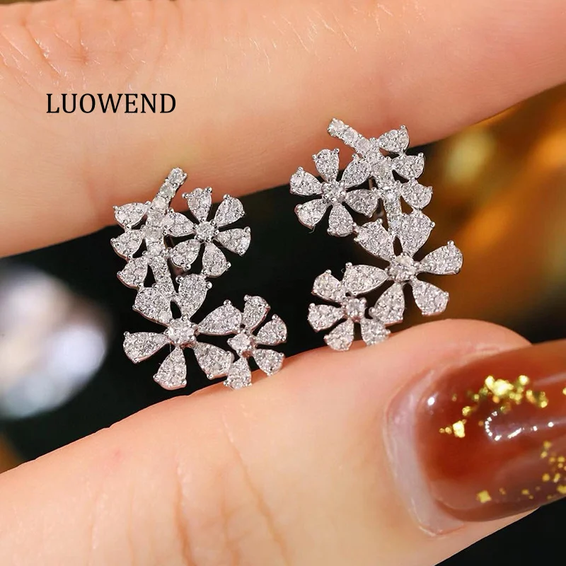 LUOWEND 100% 18K White Gold Earrings Romantic Flower Shape 0.60carat Real Natural Diamond Stud Earrings for Women Fine Jewelry