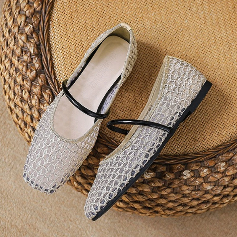 Новые летние элегантные туфли Мэри Джейн, женские удобные туфли на мелкой подошве, женская обувь, дышащие сандалии на плоской подошве с полой сеткой