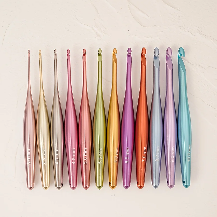 12-teiliges Macaron-Häkelnadel-Set, ergonomisches Häkelnadel-Set aus Aluminiumlegierung mit weichem Griff, 3,0–10,0 mm, zum Basteln, Stricken