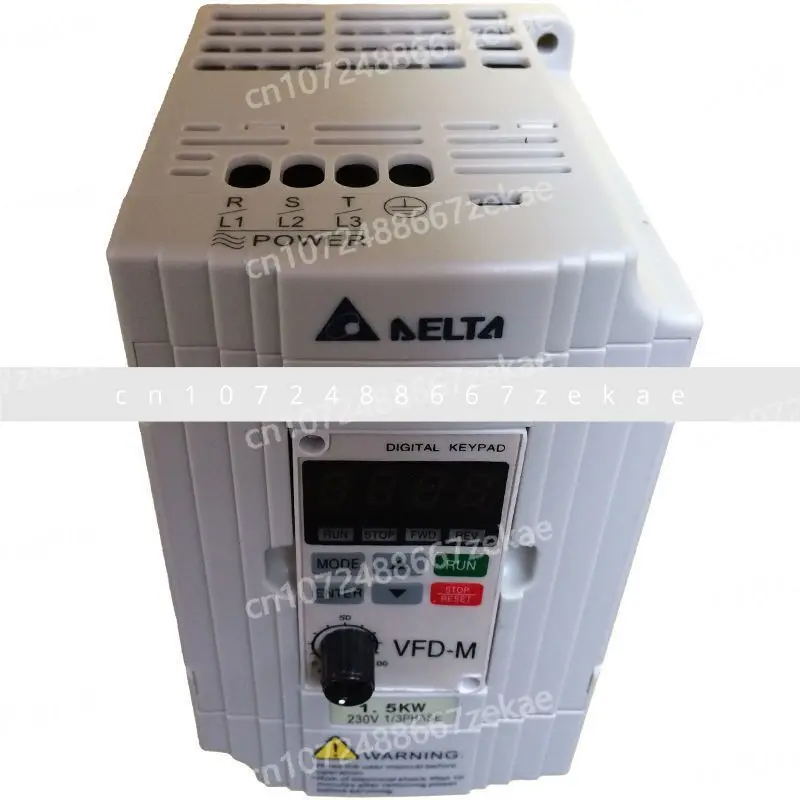 1.5KW/2.2KW/3.7KW 380V New Delta Inverter VFD015M21A, Output Frequency 0.1-400Hz Carrier Frequency Up To 15kHz