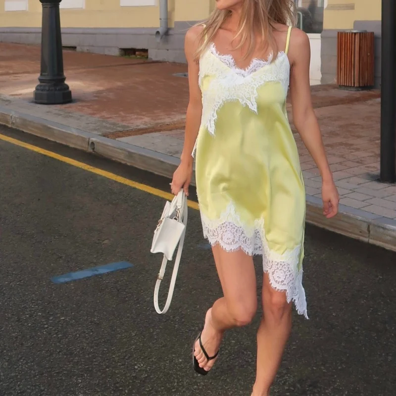 Robe en Satin et dentelle pour femmes, élégante, ourlet irrégulier, épissure, écharpe, col en V, dos nu, sans manches, Chic, fête, Club