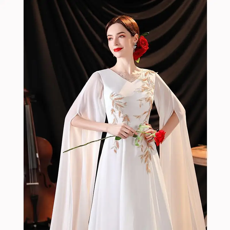 Elegant V-Neck Prom Dress with Floor-Length Skirt for Women Performance