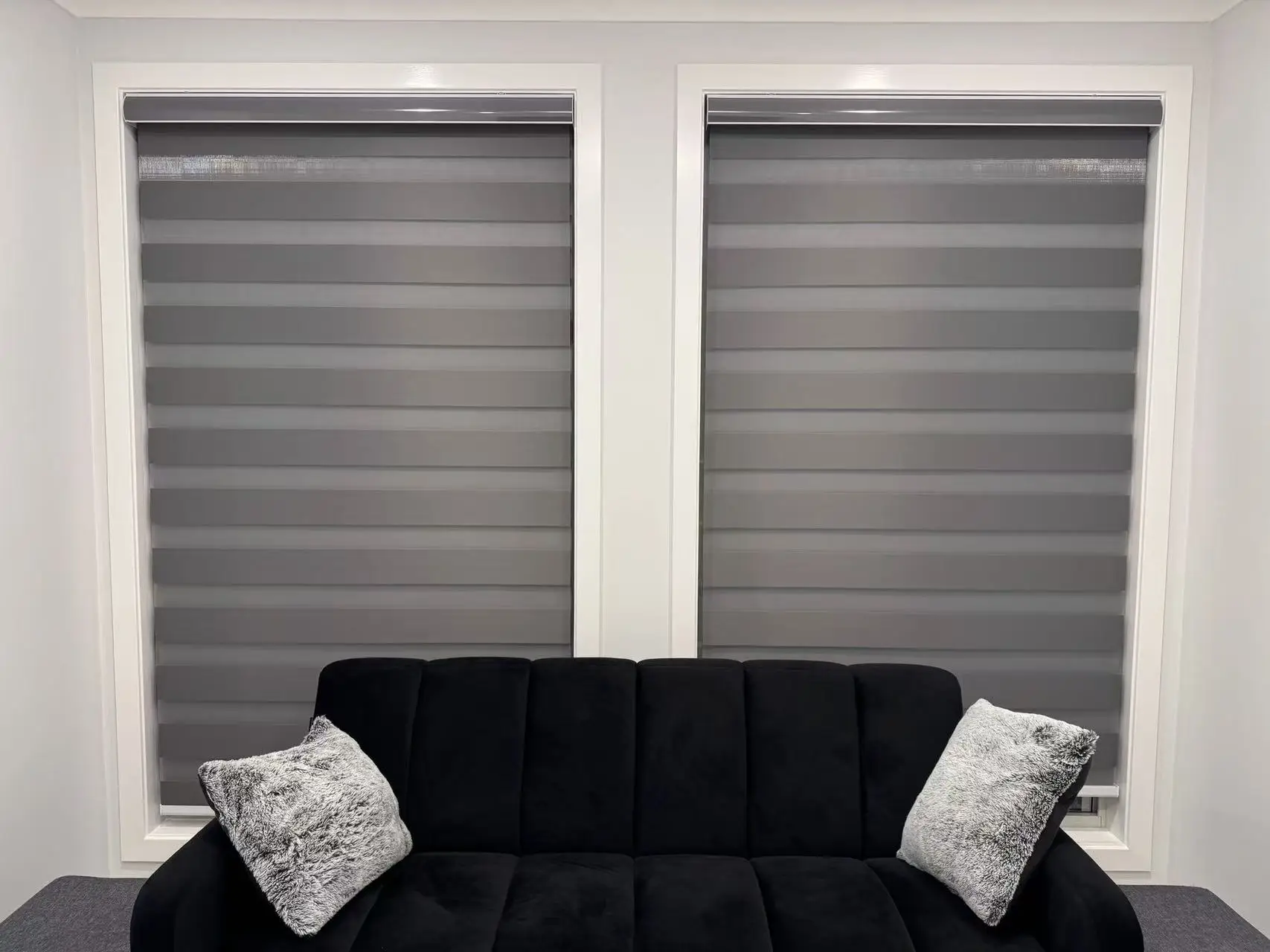 Cordless Design Factory Price Room Darkrning Thermal Insulation Spring Control Manual Zebra Blinds For Hotel