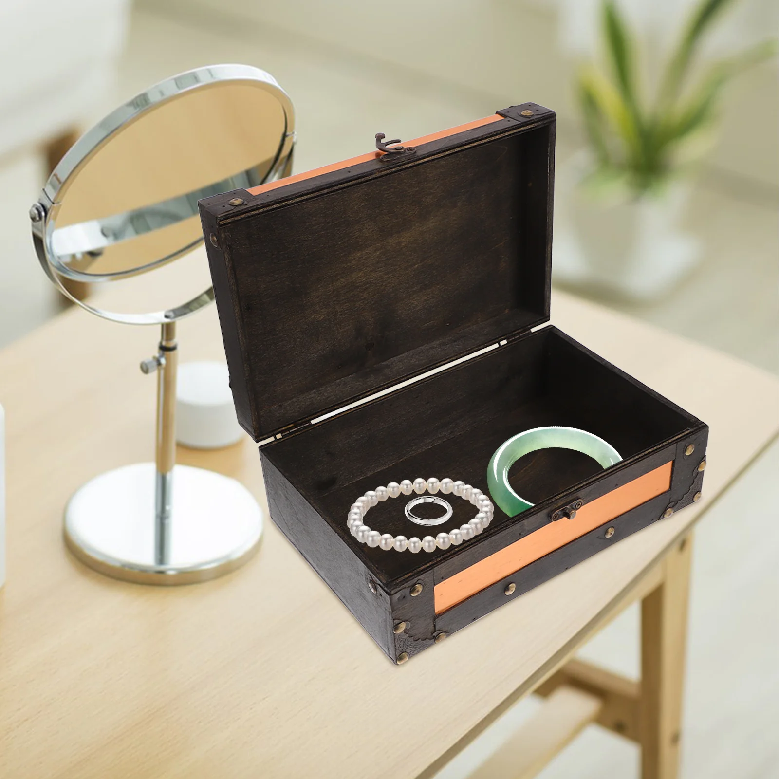 

Vintage Wooden Storage Box Decorative Keepsake Trunk Lockable Treasure Chest for Home Office Wedding Souvenirs Creative Desktop