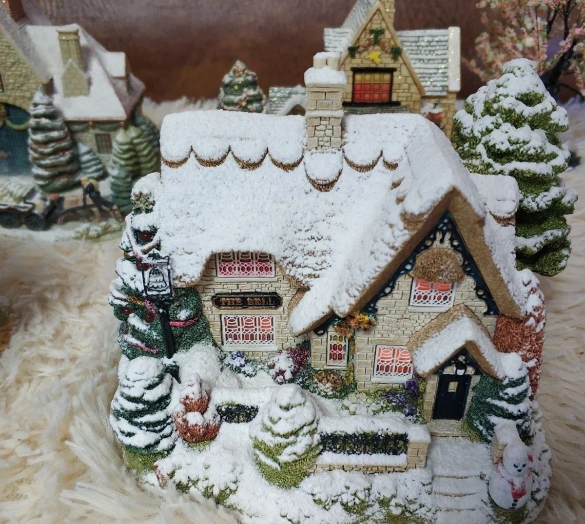 

Miniature plaster cast model battery light model small house with box