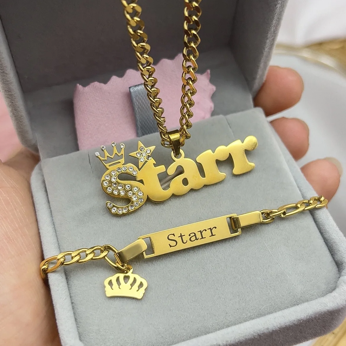 

Lateefah Personalized Set Baby Name Necklace Stainless Steel Cuban Chain Zircon Rhinestone Big Crown Star Bracelet