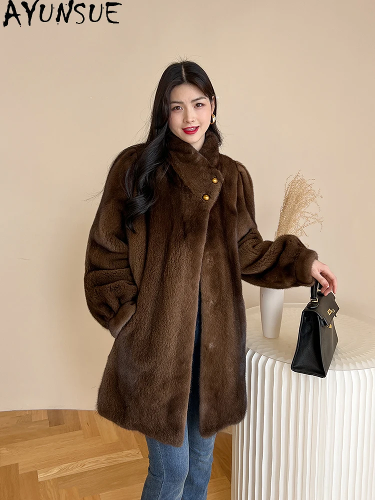 AYUNSUE 2025 معطف فرو المنك المخملي الطبيعي امرأة عالية الجودة الفاخرة معطف المنك الكامل للمرأة ملابس أنيقة كوفتا С ميخوم