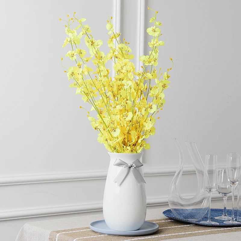 Simple countertop dining table ceramic vase, living room soft flower arrangement, decorative ornament