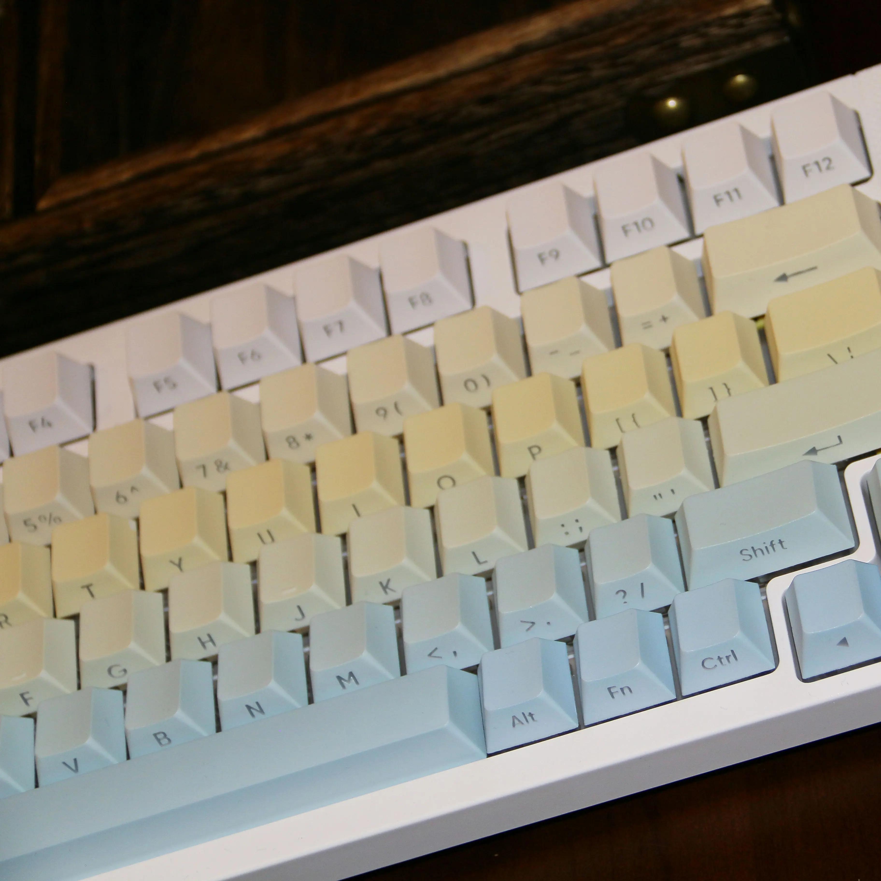 side engraving light-transmitting keycaps, mechanical keyboard PBT  five-sided thermal sublimation original factory