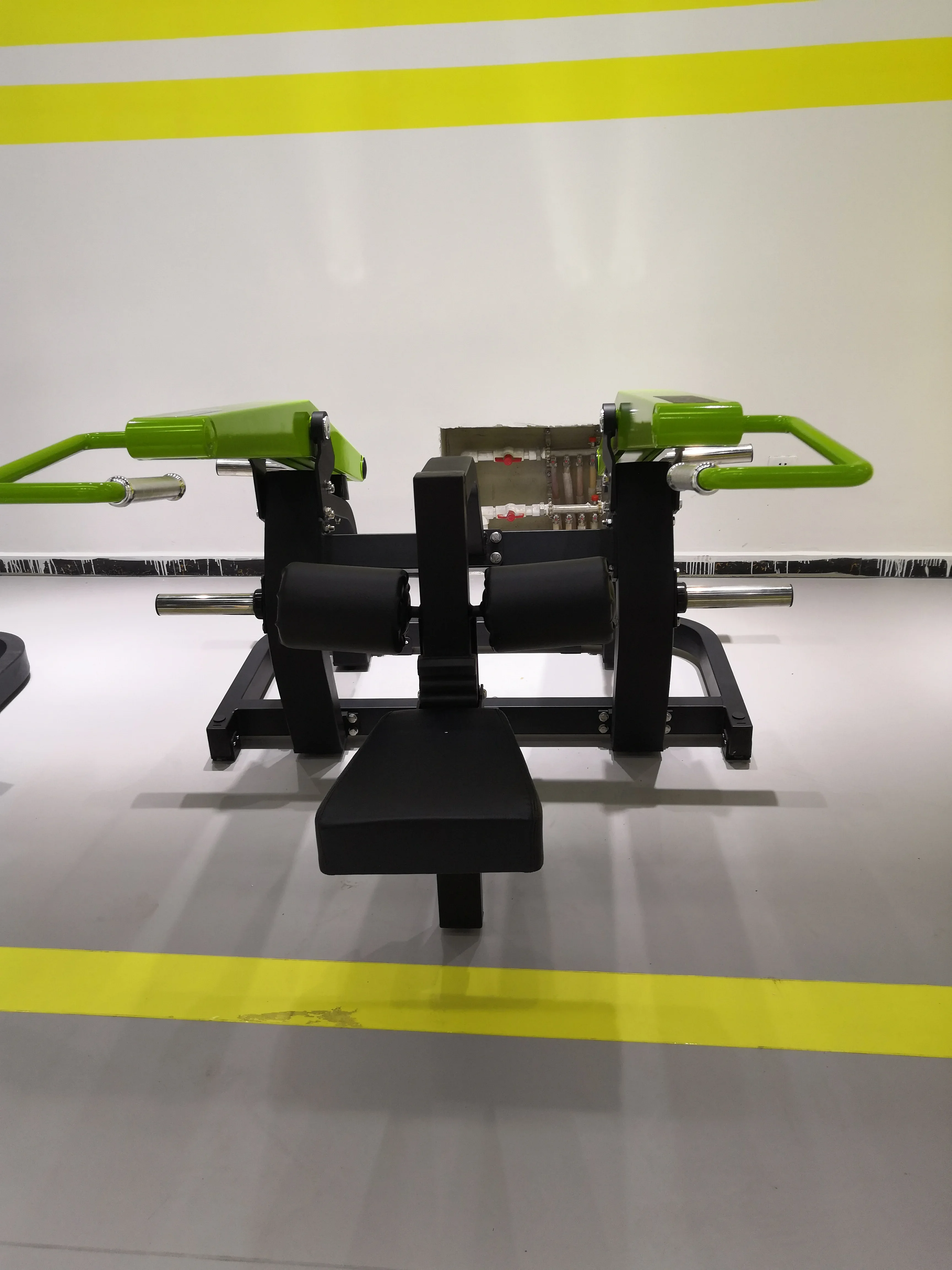 Maszyna do tricepsów z obciążeniem płytowym