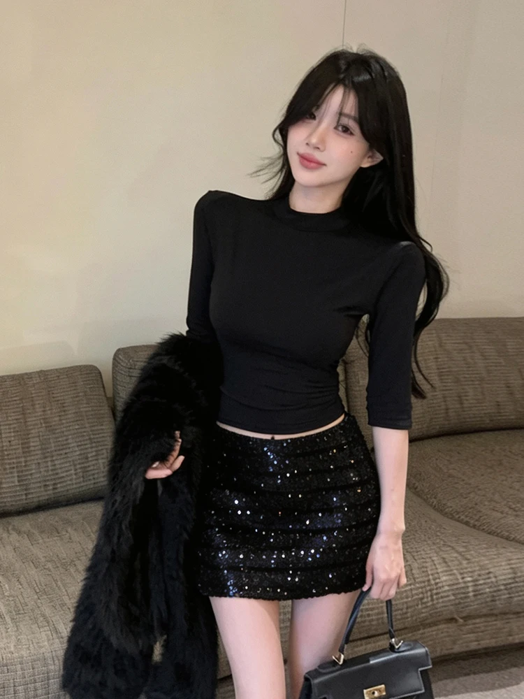 Sexy Black Mid-Sleeve Slim Fit T-Shirt Top with Leopard Print Sequin  Skirt Set Fashionable Casual Wear for Women
