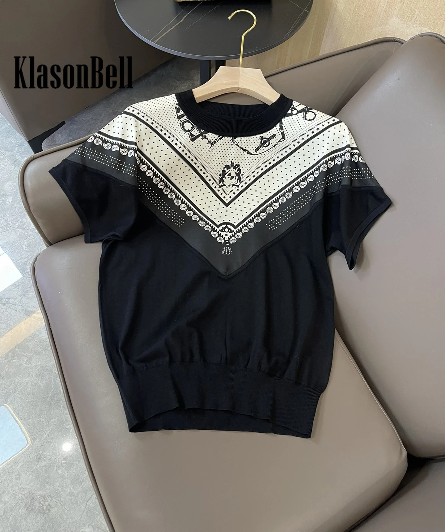 Imagem -03 - Klasonbell-v-letter Print Malhas Emendadas para Mulheres Camiseta de Seda Chique Glamourosa O-pescoço Raglan Manga Curta 3.16