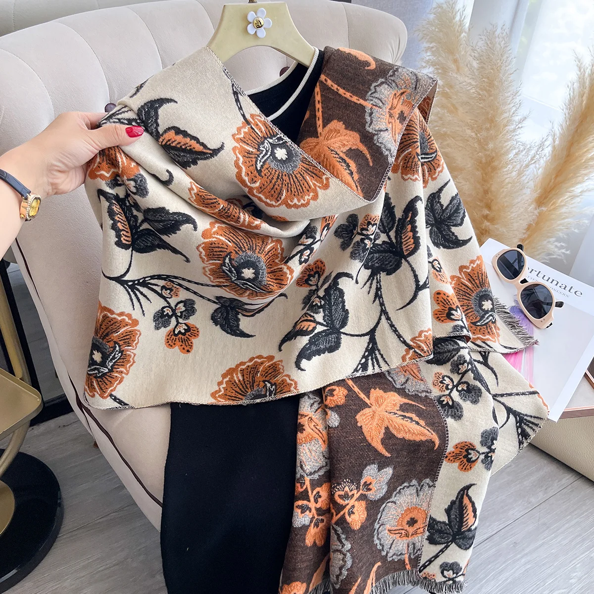 Bufanda de flores para mujer, chal cálido de Cachemira de imitación, diseño Jacquard grueso Simple para otoño e invierno