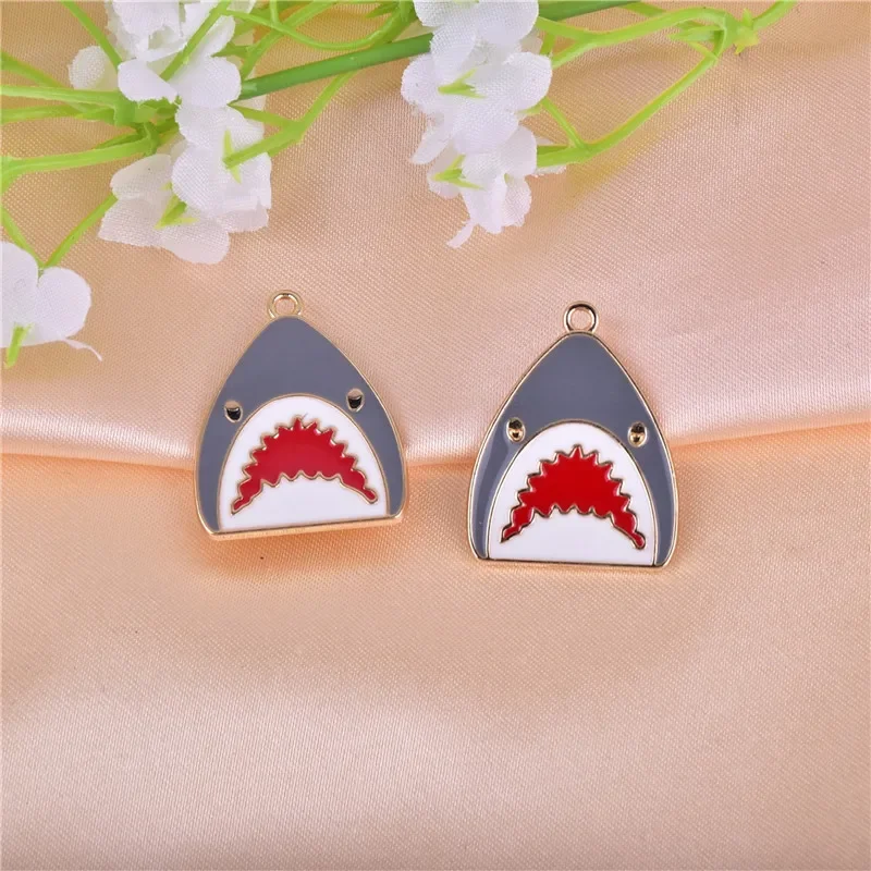 

10 шт. серые акулы рот Harms для изготовления ювелирных изделий серьги Подвески браслет и ожерелье очаровательные