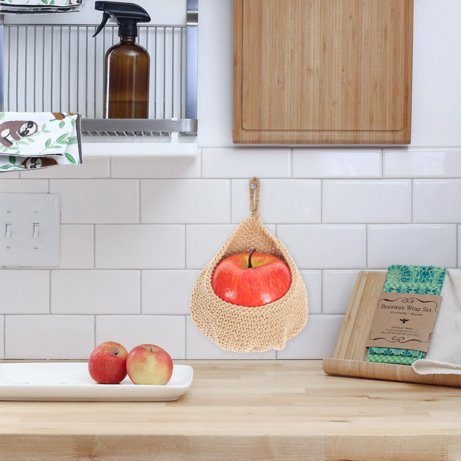 

Hanging Fruit Storage Wall Mount Woven Basket Kitchen Organizer Light Weight Wall Hanging Basket For Snacks Dried Fruit