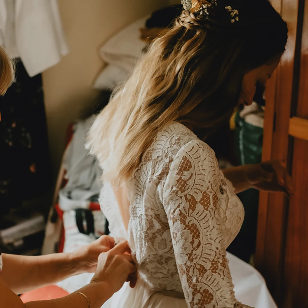 Vestido de novia de gasa con escote en V, encaje festoneado, línea A, mangas tres cuartos, sin espalda, bohemio, rústico, para patio trasero