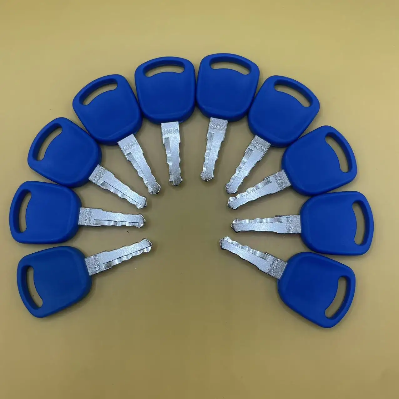 

20 шт. 14601 ключи 82003267 82030143 ключ зажигания для экскаваторов Case New Holland