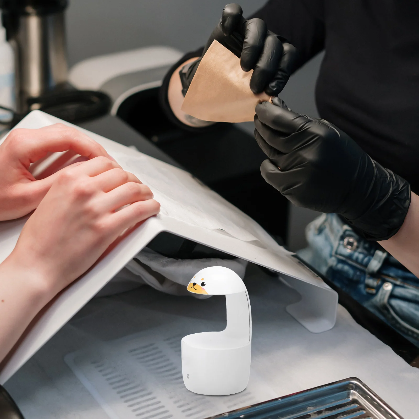 

1 шт. светодиодная лампа для ногтей, профессиональная лампа для маникюра, быстросохнущая лампа для салона домашнего использования, безопасная защита глаз, маникюрная лампа небольшого размера